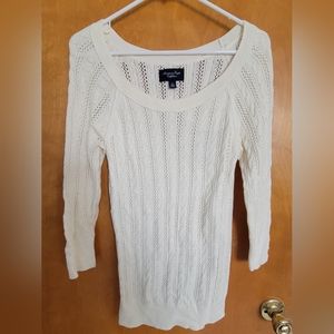 American Eagle Large Sweater